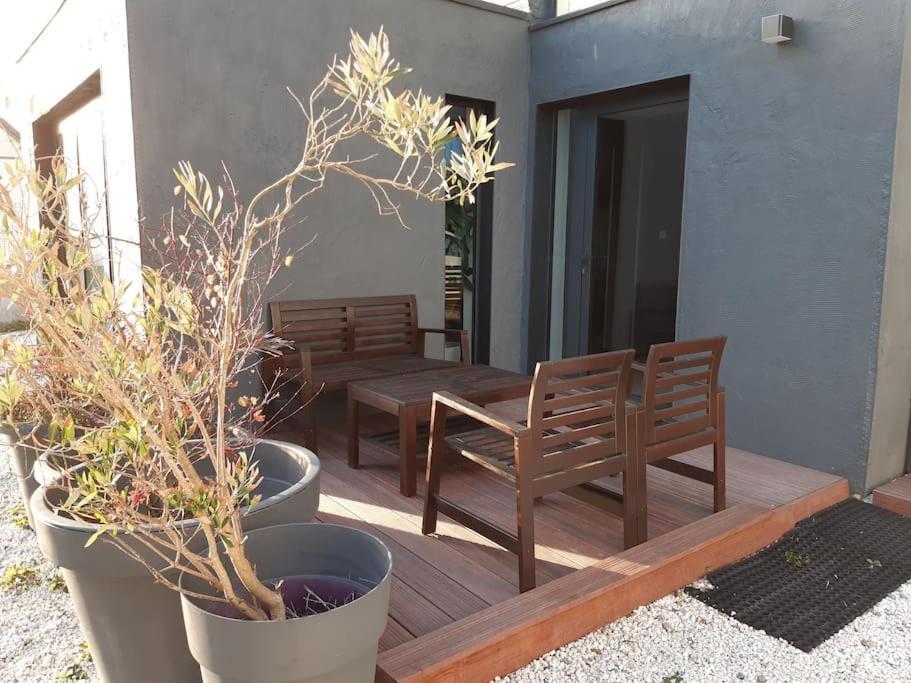 Logement 80 M2 Avec Terrasses Entre Les Deux Abers 랑데다 외부 사진