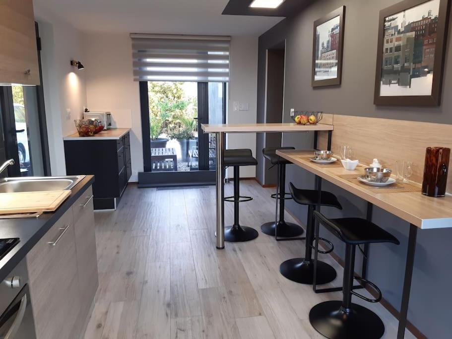 Logement 80 M2 Avec Terrasses Entre Les Deux Abers 랑데다 외부 사진